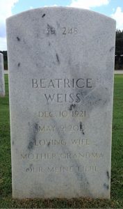 Das Grab von Beatrice Weiss, geb. Koch
